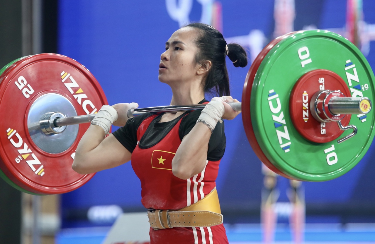 Vương Thị Huyền và chiếc HCV đẫm nước mắt - ảnh 1 Hình ảnh: Vương Thị Huyền và chiếc HCV đẫm nước mắt số 1