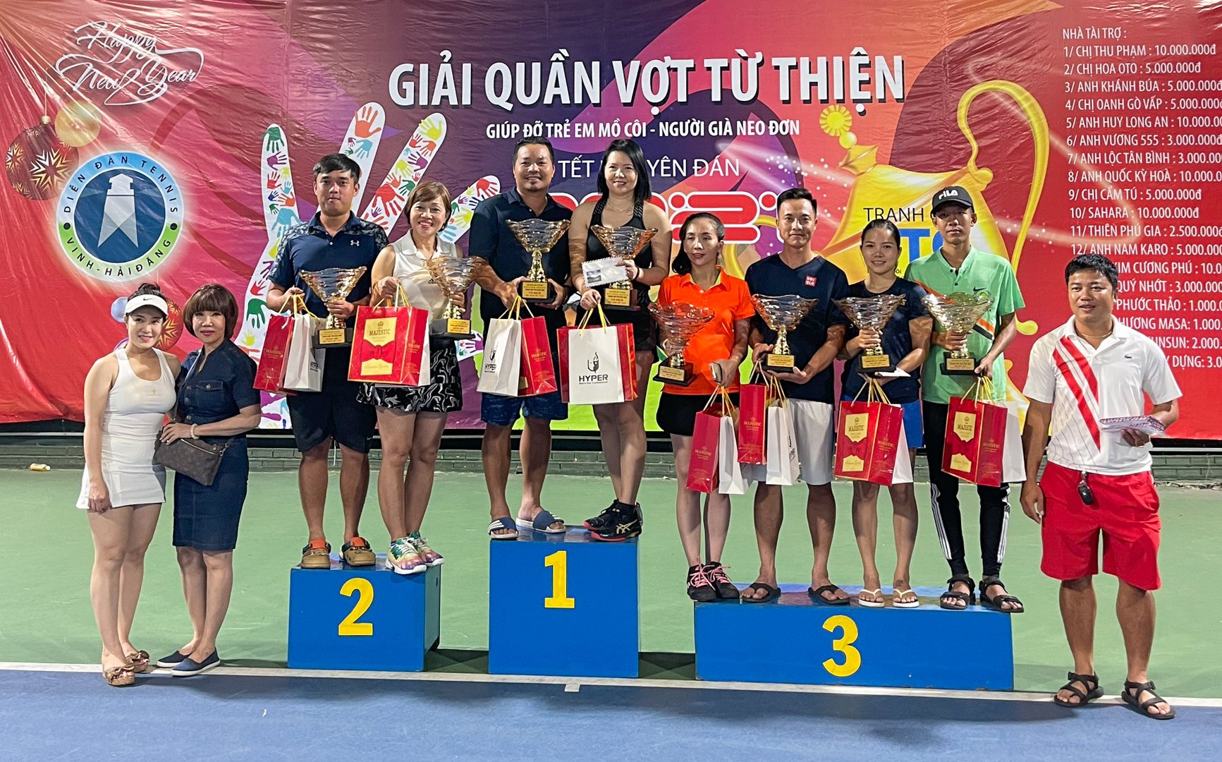 Ấm lòng giải quần vợt từ thiện nhân dịp Tết Nguyên Đán 2021 – Tranh Cúp TTQ - ảnh 3 Hình ảnh: Ấm lòng giải quần vợt từ thiện nhân dịp Tết Nguyên Đán 2021 – Tranh Cúp TTQ số 3