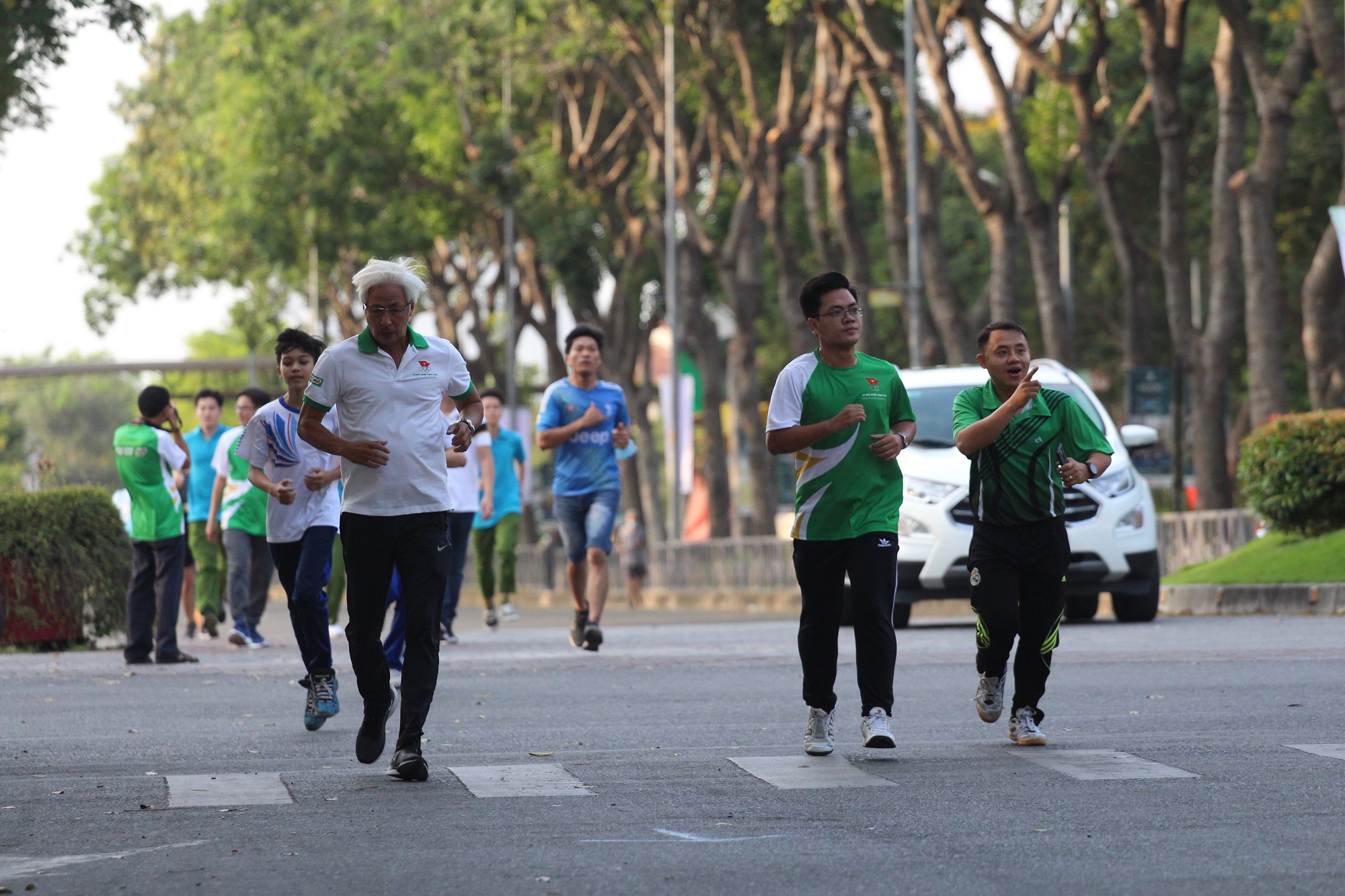 Quận Tân Phú: Hơn 1000 người tham dự ngày chạy Olympic vì sức khỏe toàn dân năm 2021 - ảnh 5 Hình ảnh: Quận Tân Phú: Hơn 1000 người tham dự ngày chạy Olympic vì sức khỏe toàn dân năm 2021 số 5
